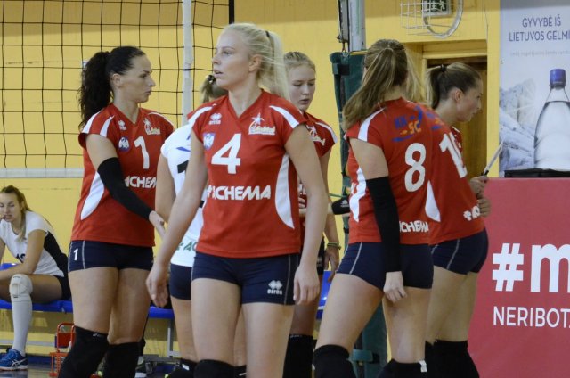 Jonavos tinklininkės