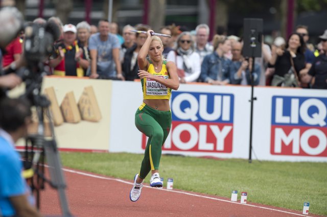 L.Jasiūnaitė.