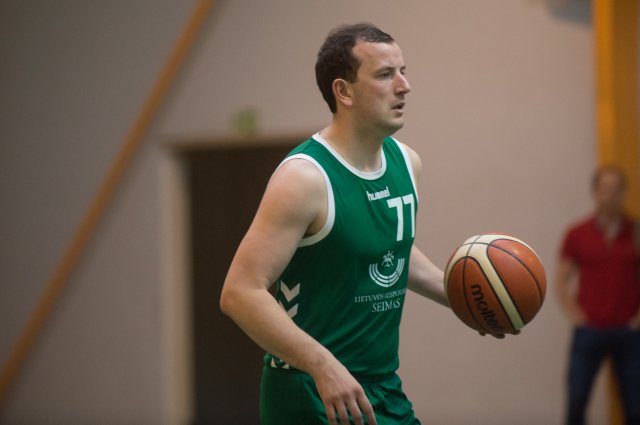 V.Sinkevičius.