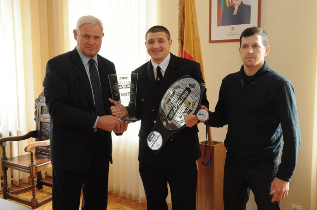 V.Grabliauskas su Europos čempionu M.Rudnicku ir treneriu A.Andrienko.