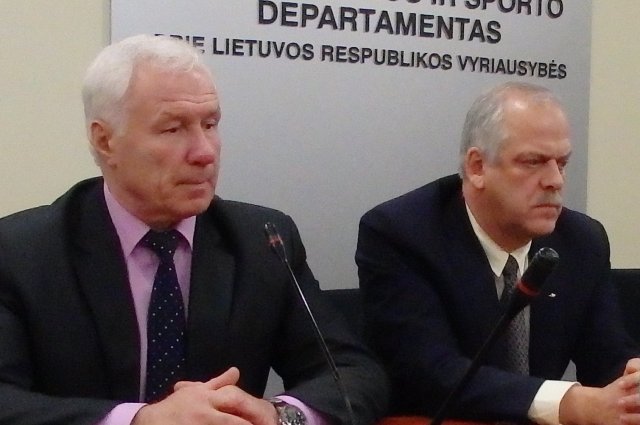 A.B.Vasiliauskas pakeitė R.Kveselaitį.