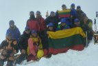 Keliautojai pakilo į Dariaus ir Girėno viršūnę