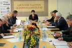 Vietoj šautuvo – LTOK vairas