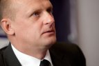 Treneris nekreipia dėmesio į užkulisių kovas
