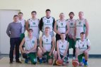 Tuščią mokyklą atgaivins krepšinis