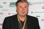 Krepšinio aikštėje – ir kunigas