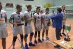 Jėgų pasitikrinime prarado du tinklininkus
