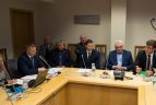 Siekia didesnių maistpinigių