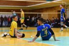 Konkurentai kibo į atlapus lyderiams
