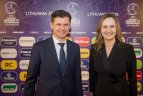 Tapti ambasadore svarstė penkias sekundes