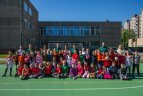 Į mokyklas – su futbolo kamuoliu