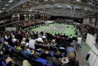 “Imi šypseną – duodi šypseną”