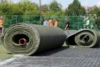 Mokyklų aikštelėms - dirbtinė danga