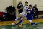 Salėje – įspūdingas startas