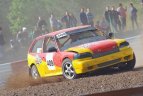 Autosportas vilioja nežinomybe ir adrenalinu