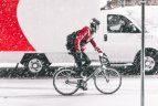 Kaip saugiai važinėti dviračiu žiemą