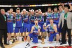 Į pergalę - su Graikijos apranga