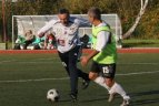Futbolo veteranai vasario 16-ąją minės aikštėje