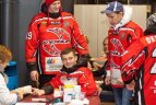 Ledo ritulininkai tapo kraujo donorais