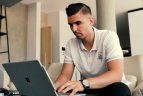 Nuo futbolininko prie analitiko