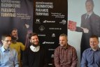 „Teatras atima mano laiką iš badmintono“