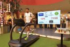 100 km įveiks ant bėgimo takelio