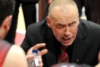 R. Kurtinaitis pranoko J. Kazlauską