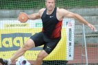 V. Alekną aplenkė šeši varžovai