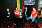 Grįžusią rinktinę pasveikino triukšmingai