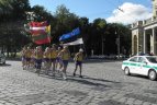 Devynioliktą kartą gerai pažįstamu keliu