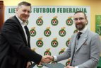 Apie futbolą sužinos ir dienyne