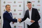Futbolo federaciją rems "Sharp"