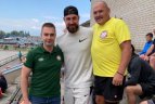 Motobolo rungtynėse - krepšinio žvaigždė