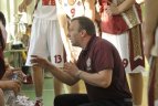 Čempionai startavo nesunkia pergale