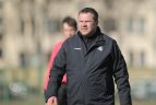 Trimis įvarčiais paženklintas debiutas