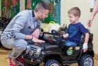 LFF vadovai ir futbolo rinktinės žaidėjais lankėsi Santaros klinikų Vaikų ligoninėje.