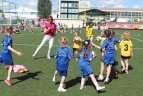 Merginos skatinamos dalyvauti futbolo veikloje