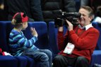 2013 11 30. TV laidos „Krepšinio pasaulyje“ vedėjas Vidas Mačiulis dirba Siemens arenoje.