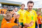 Stadione susitiko buvusios Nyderlandų ir Lietuvos futbolo žvaigždės.