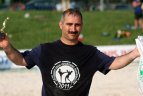 Nepabūgusios karščio į paplūdimio futbolo turnyrą susirinko 7 komandos