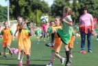 Merginos skatinamos dalyvauti futbolo veikloje