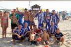 Karštą dieną paplūdimyje virė karštos futbolo kovos