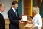 Vyriausybė apdovanojo olimpiečius.