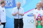 Kauniečiai išlydėjo olimpinio deglo nešėją Birutę Statkevičienę
