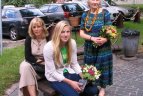 Meilučių šeima susitiko su kadenciją baigusiu prezidentu Valdu Adamkumi
