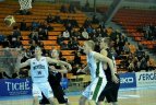 "LSU-Baltų" krepšininkai atkaklioje dvikovoje įveikė "Nevėžį"