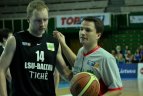 "LSU-Baltų" krepšininkai atkaklioje dvikovoje įveikė "Nevėžį"