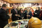 Joniškio r. savivaldybės Švietimo ir sporto skyrius surengė konkursą „Krepšinio žinovas“ moksleiviams.