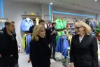 2013 12 12. Šokėjai ant ledo I.Tobias ir D.Stagniūnas matuojasi olimpinę aprangą.