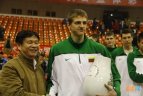 Krepšininkai ne tik žaidė, bet rado laiko ir pramogoms